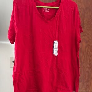 Time and Tru Bold Red Top